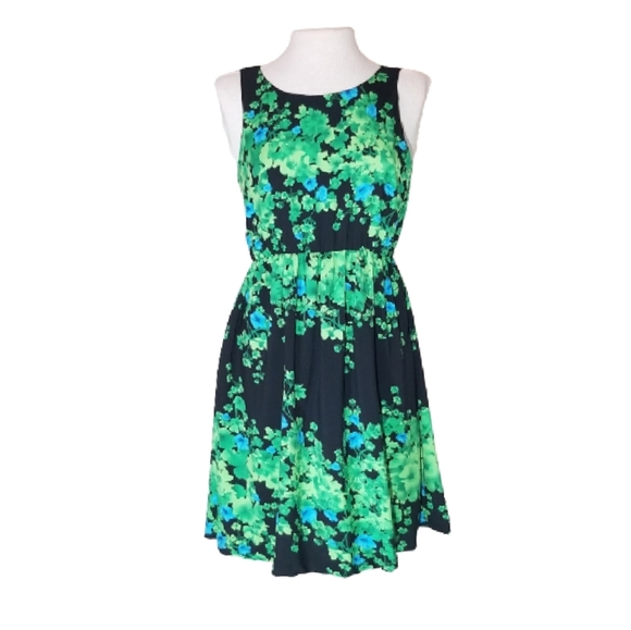 ECI Dresses & Skirts - ECI New York Dress Floral Green Size 2X